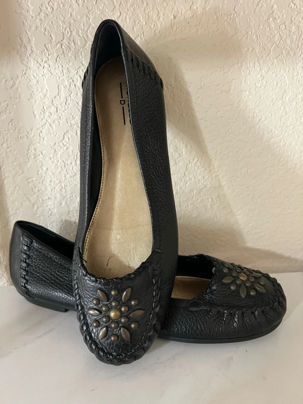 NEW Michele D Black Leather Stud Flower Moccasin Flats